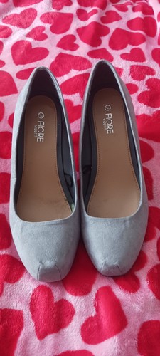 Woman stileto shoes - woman,