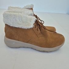 SKECHERS Boots 5 Beige Womens Faux Fur Lined Chukka Hiking Joy Lush On-The-Go