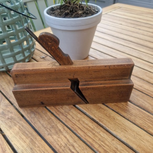 Vintage wooden moulding - vintage,