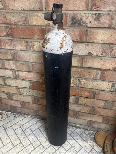 Large oxygen gas bottle - oxygen,