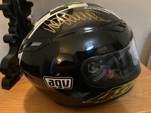 Valentino rossi signed - valentino,
