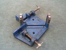 Mitre sawing guide & clamp