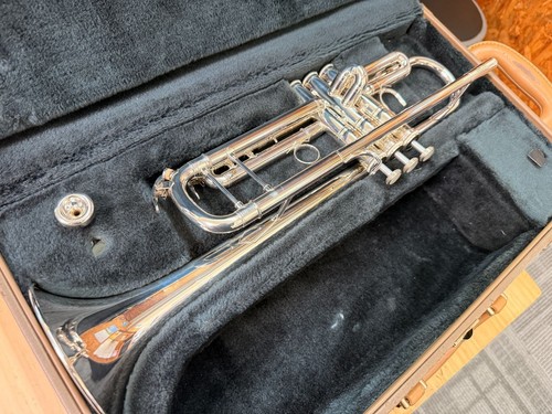Yamaha xeno ytr 8335us trumpet - yamaha,