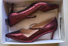 Roland Cartier Women's 6 High