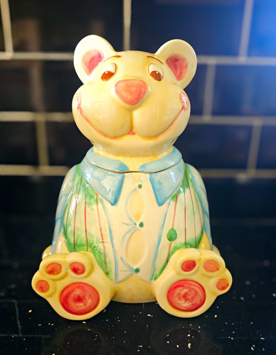 Ceramic bear with pop - bear, off
