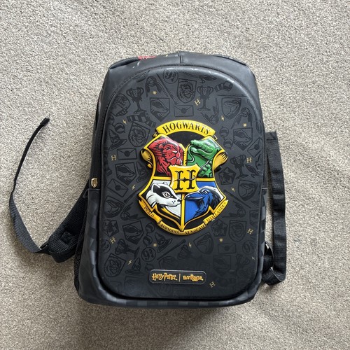 Hogwarts genuine smiggle - hogwarts,