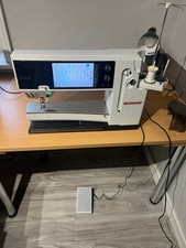 BERNINA B830 Sewing Machine