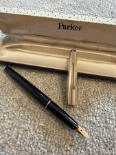 Vintage PARKER 65 Fountain Pen with Rolled Gold Cap & 14K Gold Nib & Convertor