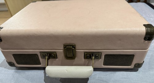 Crosley pink suitcase portable - pink,
