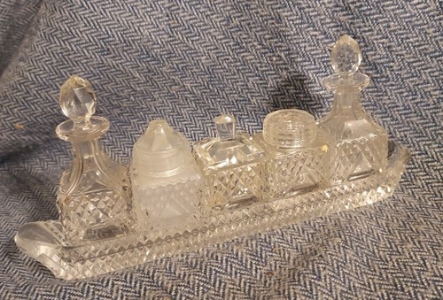 Vintage pressed glass - pressed, cruet