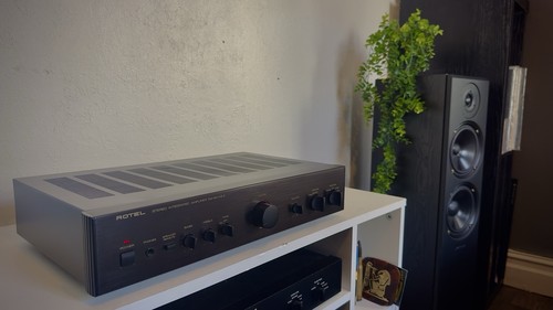 Rotel mkii integrated amp - ra,