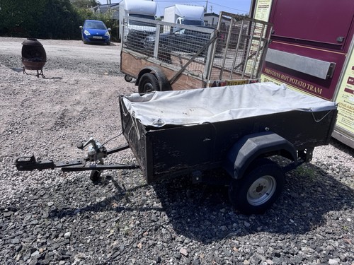 Small trailer for - sale, needs