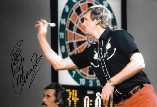 Bob anderson throwing dart - anderson,