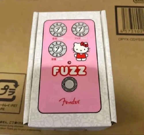Fender hello kitty pink fuzz - hello,
