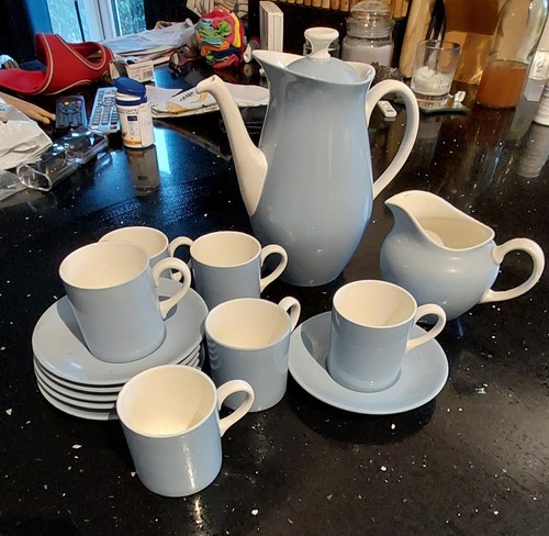 Complete vintage wedgewood - complete,