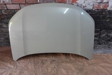 43858 BS MDL 2017 SUZUKI VITARA BONNET IN SAVANNA IVORY COLOUR. A9N