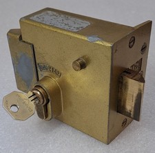 Banham Rim Nightlatch Front