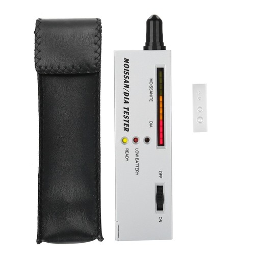 Plastic moissanites detector - plastic,