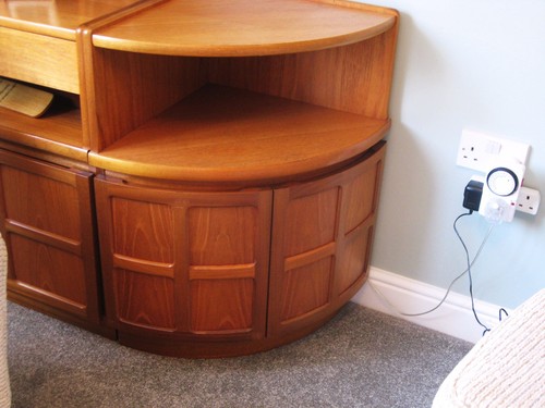 Retro mid century - mid, nathan