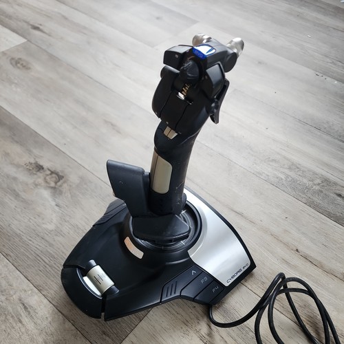 Saitek cyborg evo usb joystick - saitek,
