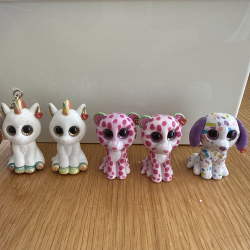 Mini boos series 5 - ty, 5.