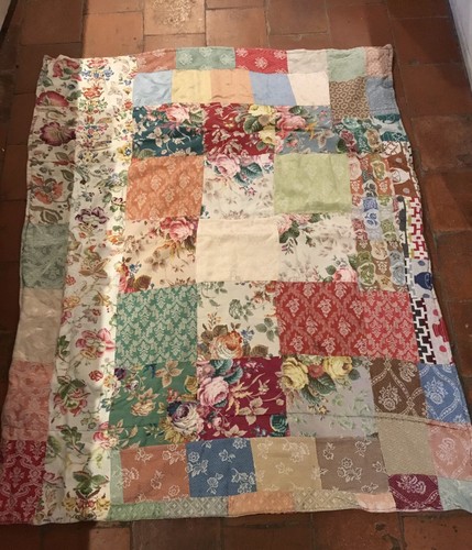 Genuine 1940s quilt vintage - genuine,