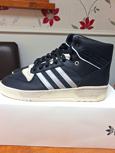 110rrp bnwt adidas rivalry - adidas,
