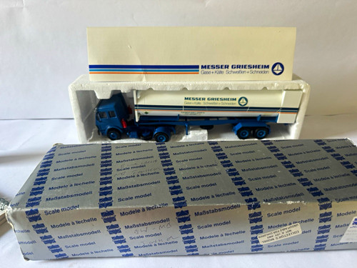 Conrad man tanker truck - 1:50,