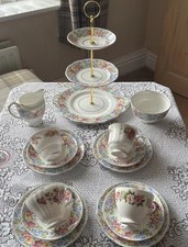 Pretty Vintage Salisbury China & 4 Floral China Cups Tea Set & 3 Tier Cake Stand
