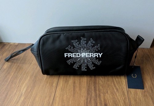 Fred perry graphic wash bag - graphic,