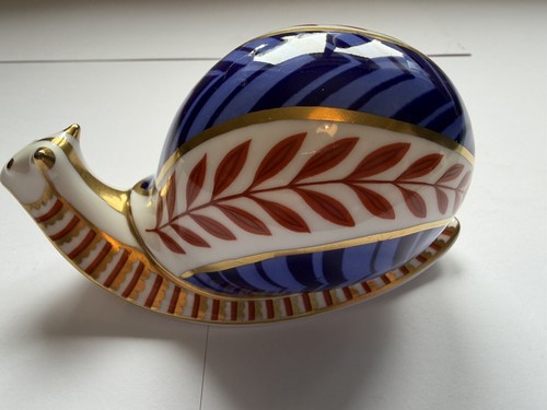 Royal crown derby - royal, snail