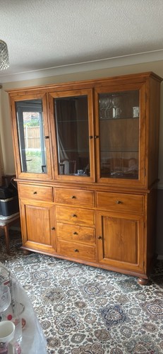 Huge solid wood - solid, display