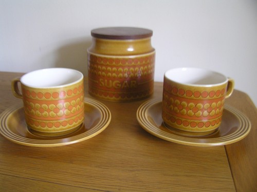 Pair hornsea saffron - of,