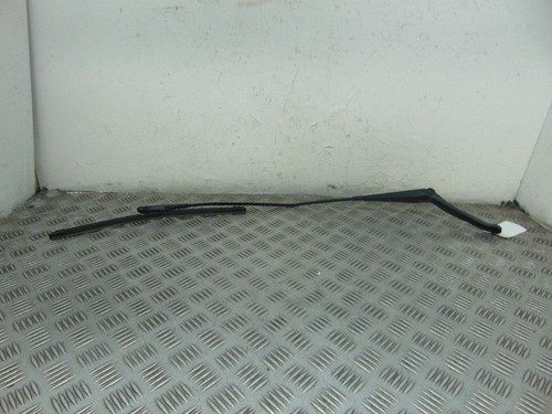 Vauxhall corsa left - d,