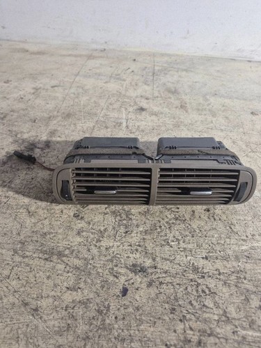 Audi 2001 center dash - s3,
