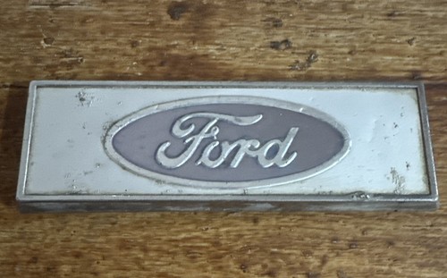 Classic ford wing badge fray - classic,