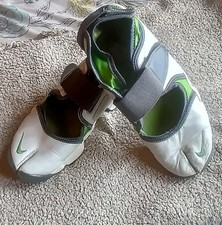 Women's Nike Air rift green White & Grey Size UK 6.5 GC