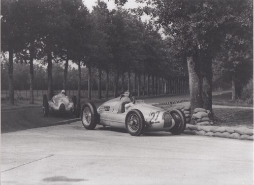 Tazio nuvolari auto union - nuvolari,