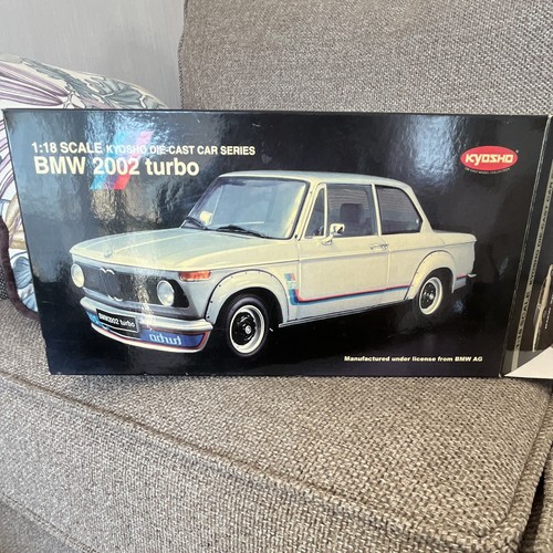 Kyosho bmw 2002 turbo - 1:18,
