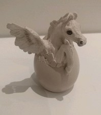 Hatching Pegasus Windstone