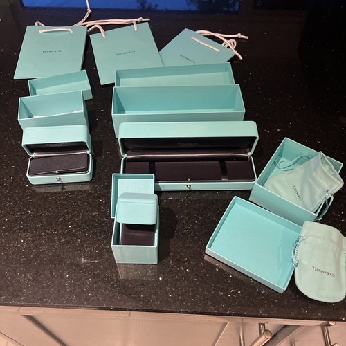 Tiffany empty box batch - empty,