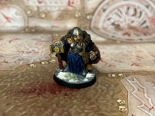 Scibor dwarf female - dwarf,