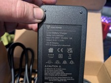 Yode Power Charger, 42v, Never