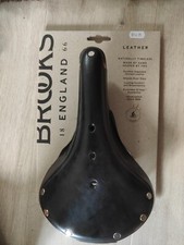 Boxed BROOKS Champion Standard