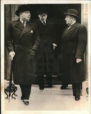 1939 Press Photo Members of
