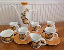 J And G Meakin Vintage 6 pc coffee set apples and pears
