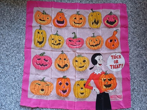 Moschino 100 silk scarf - 100%,