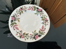 WEDGWOOD HATHAWAY ROSE 7” /