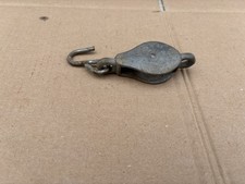 Small Hoist Pulley With Hook