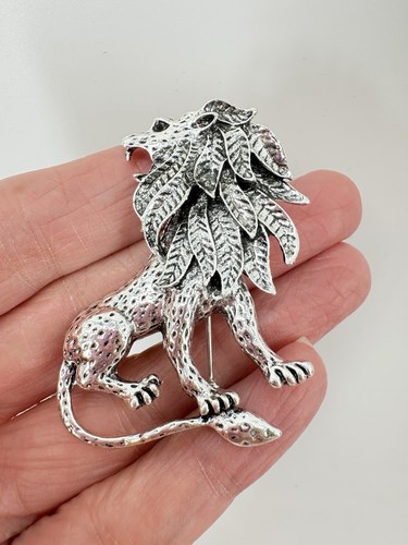 Retro silver lion brooch - retro,